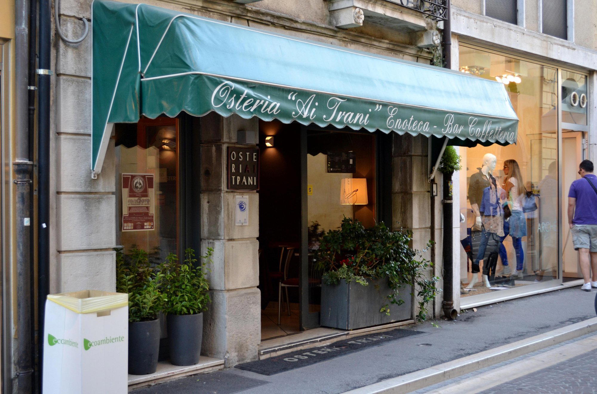 Trani - Osteria restaurant in Rovigo, Italy