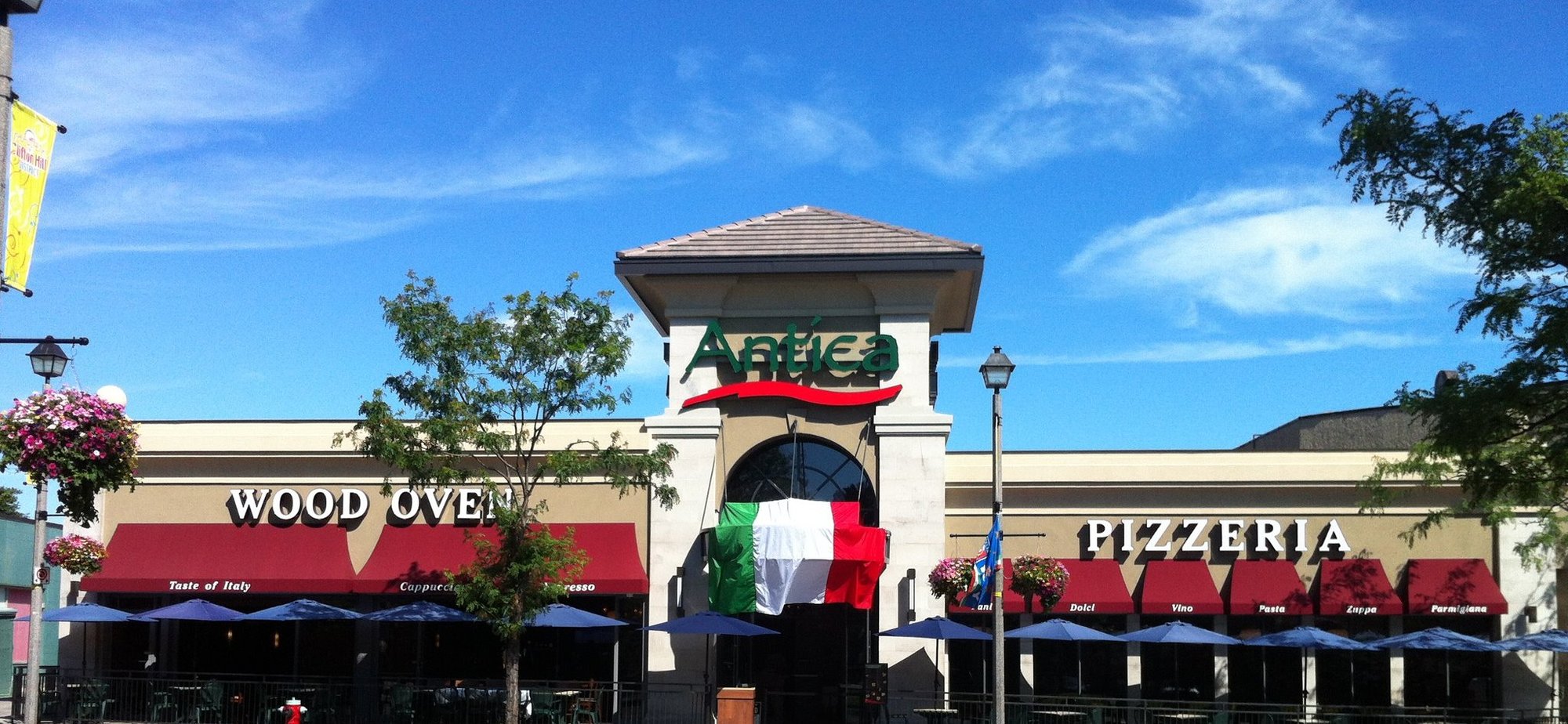 Antica Pizzeria & Ristorante restaurant in Niagara Falls, Canada