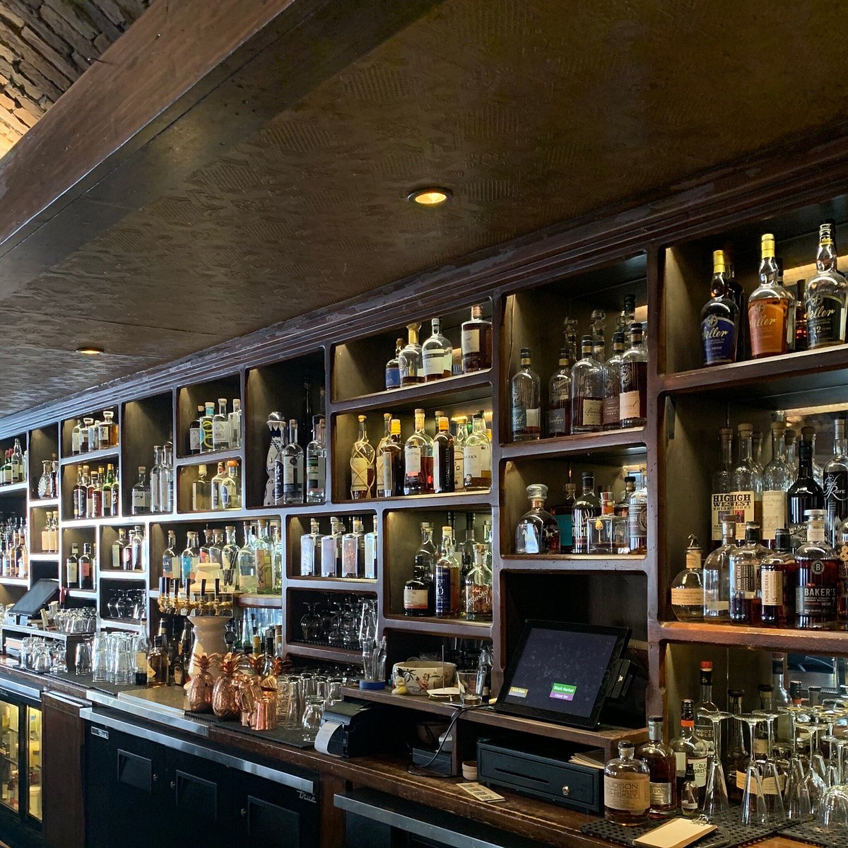 Black Market Liquor Bar - Studio City Restaurant and Bar