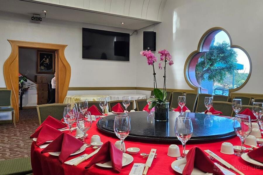 Hong Kong East Ocean, Restaurant in Emeryville
