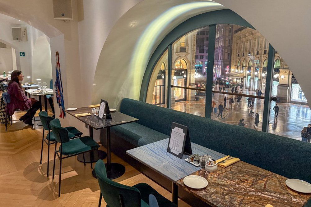 VIK Pellico Otto, Restaurant in Milan