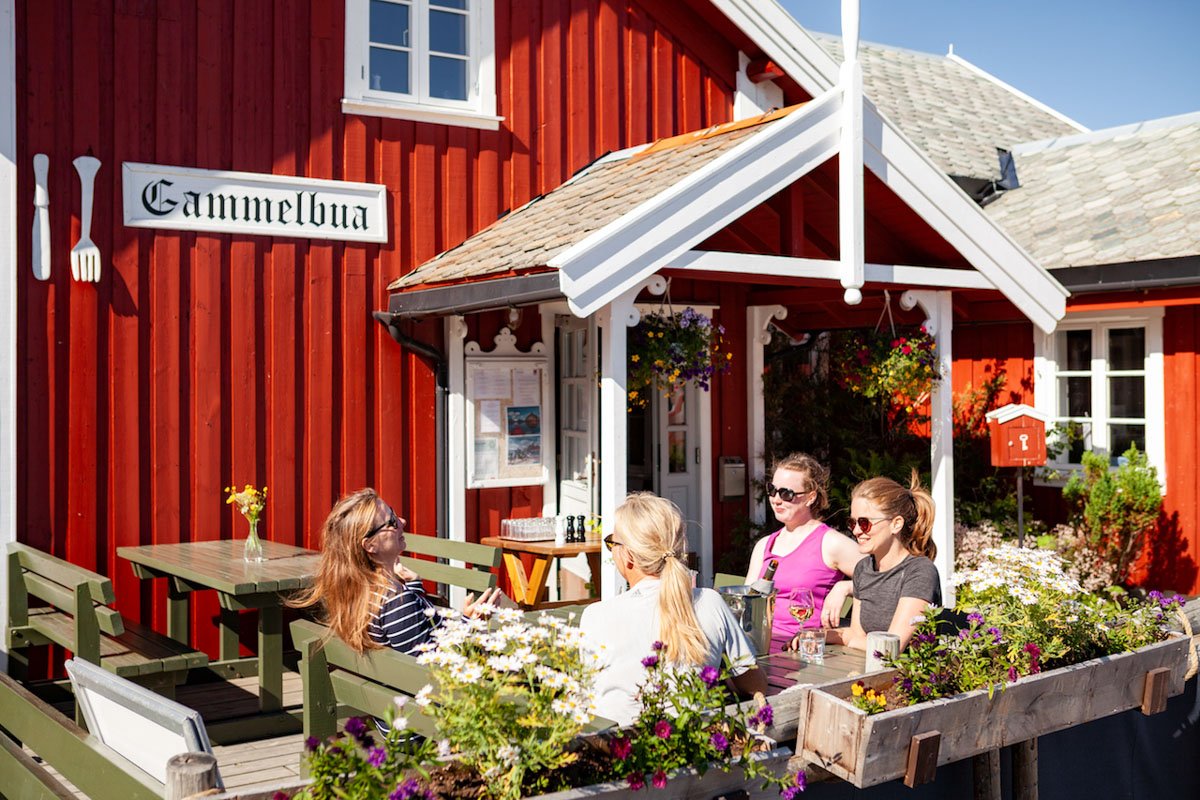 Gammelbua Restaurant restaurant in Reine, Norway