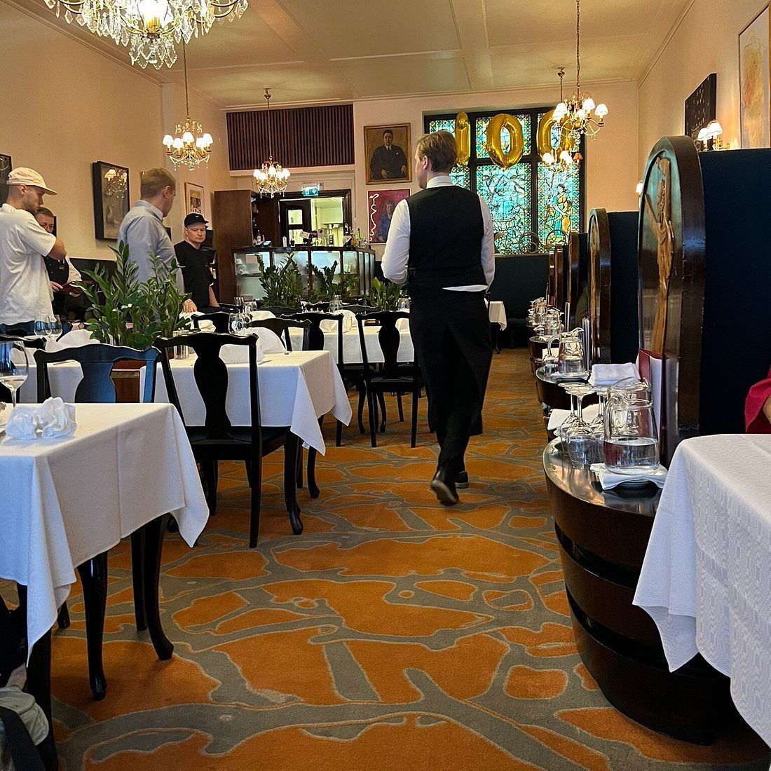 Kosmos, Restaurant in Helsinki
