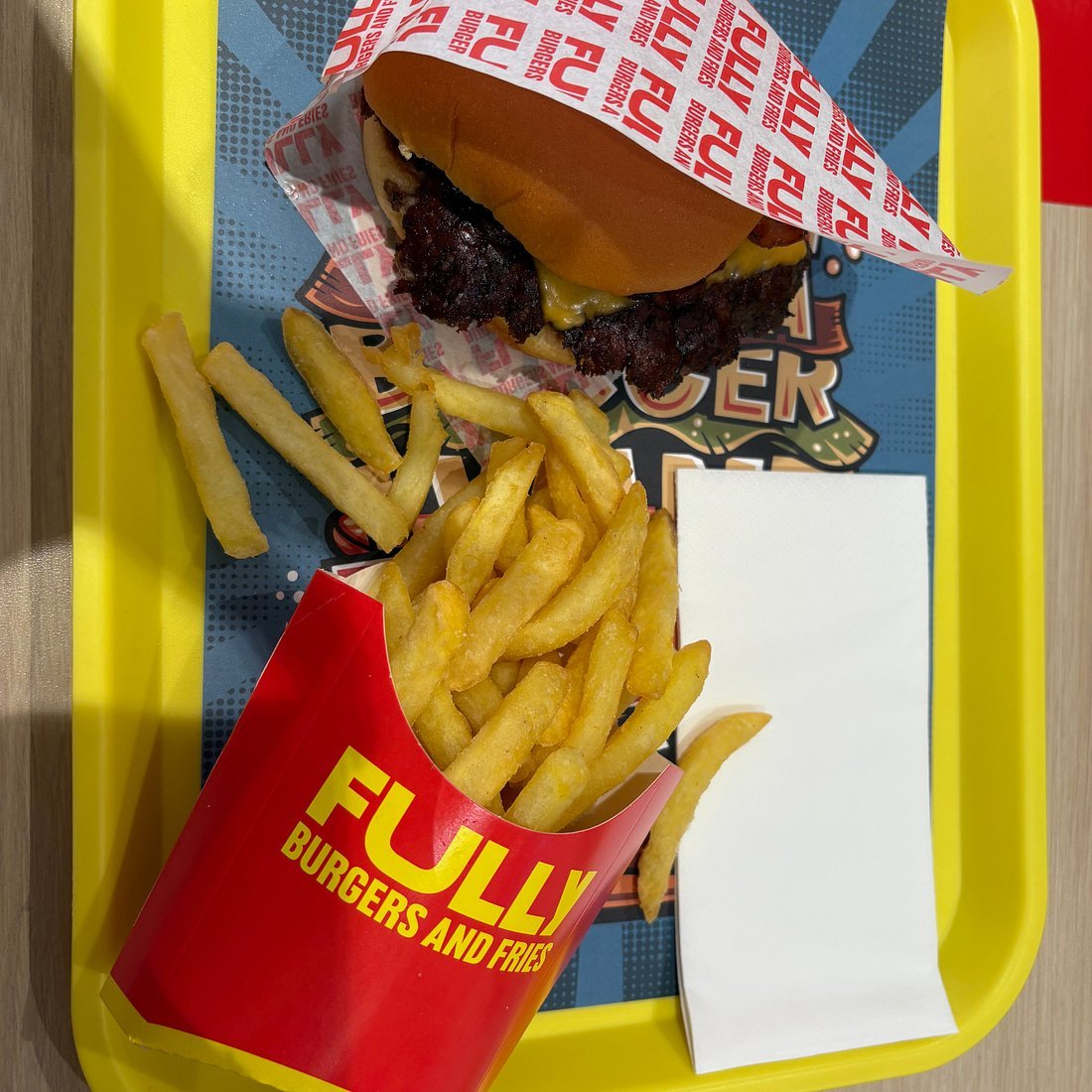 FULLY Burgers And Fries, Restaurant in Lugano
