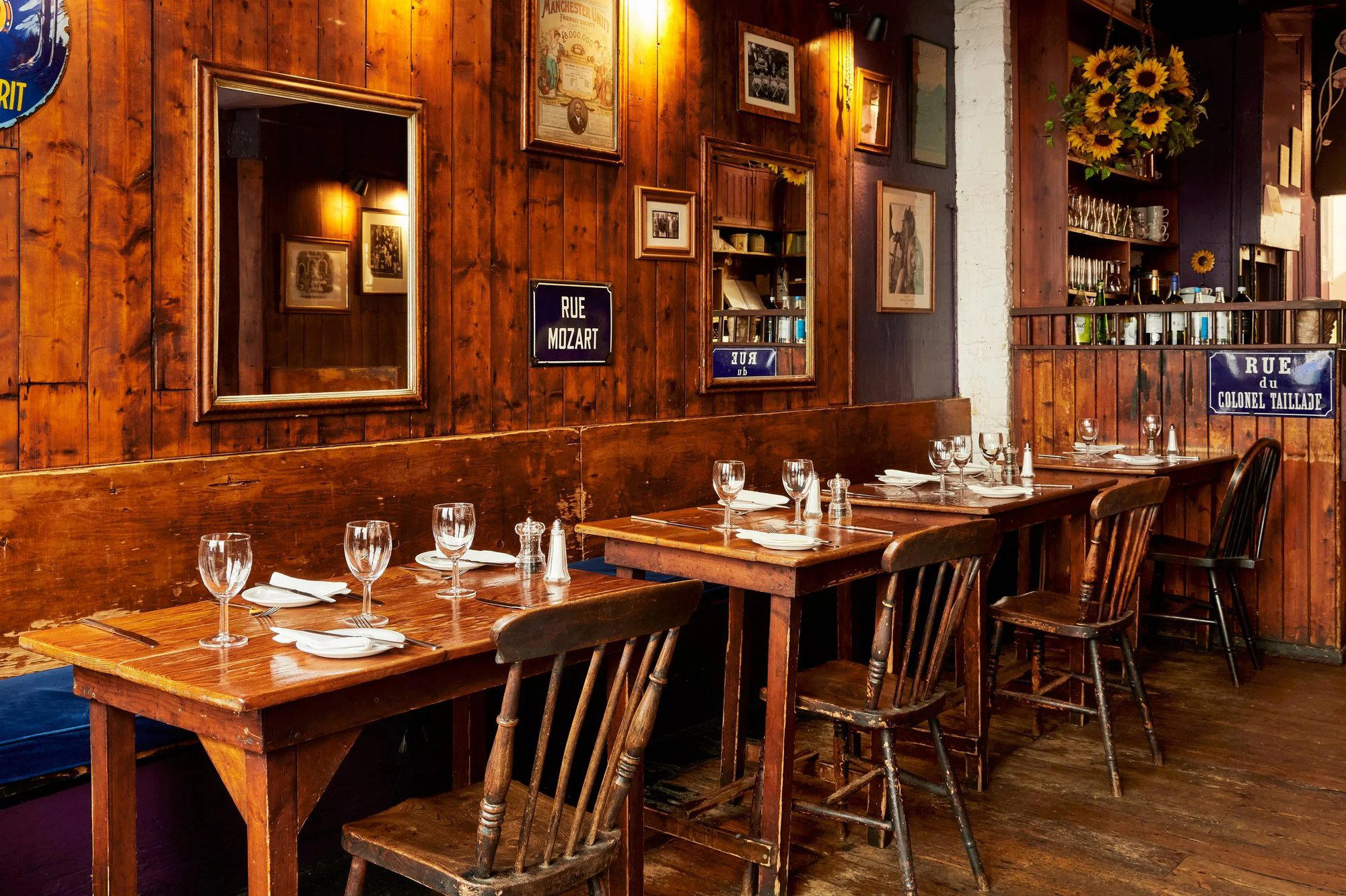Grumbles restaurant in London, United Kingdom