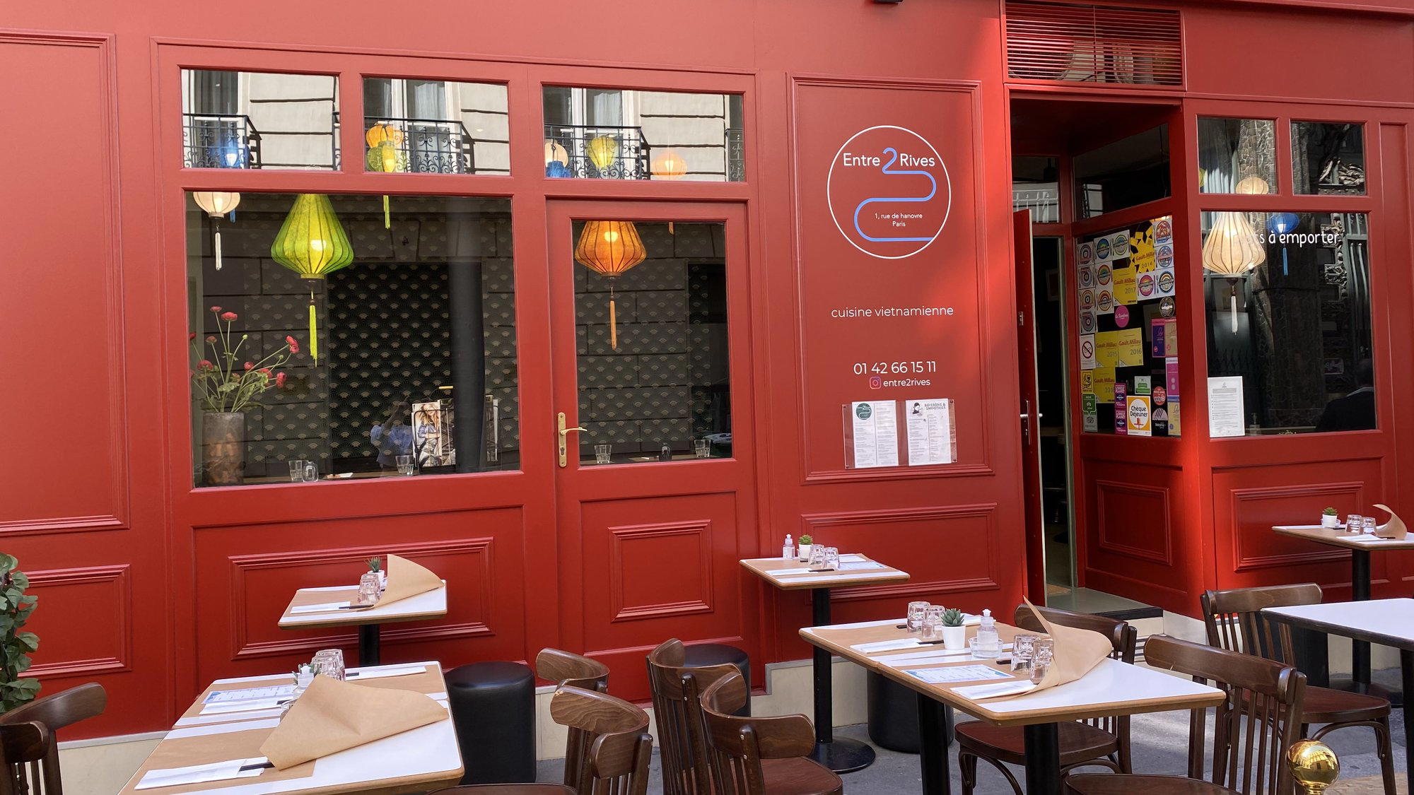 Entre 2 Rives restaurant in Paris, France