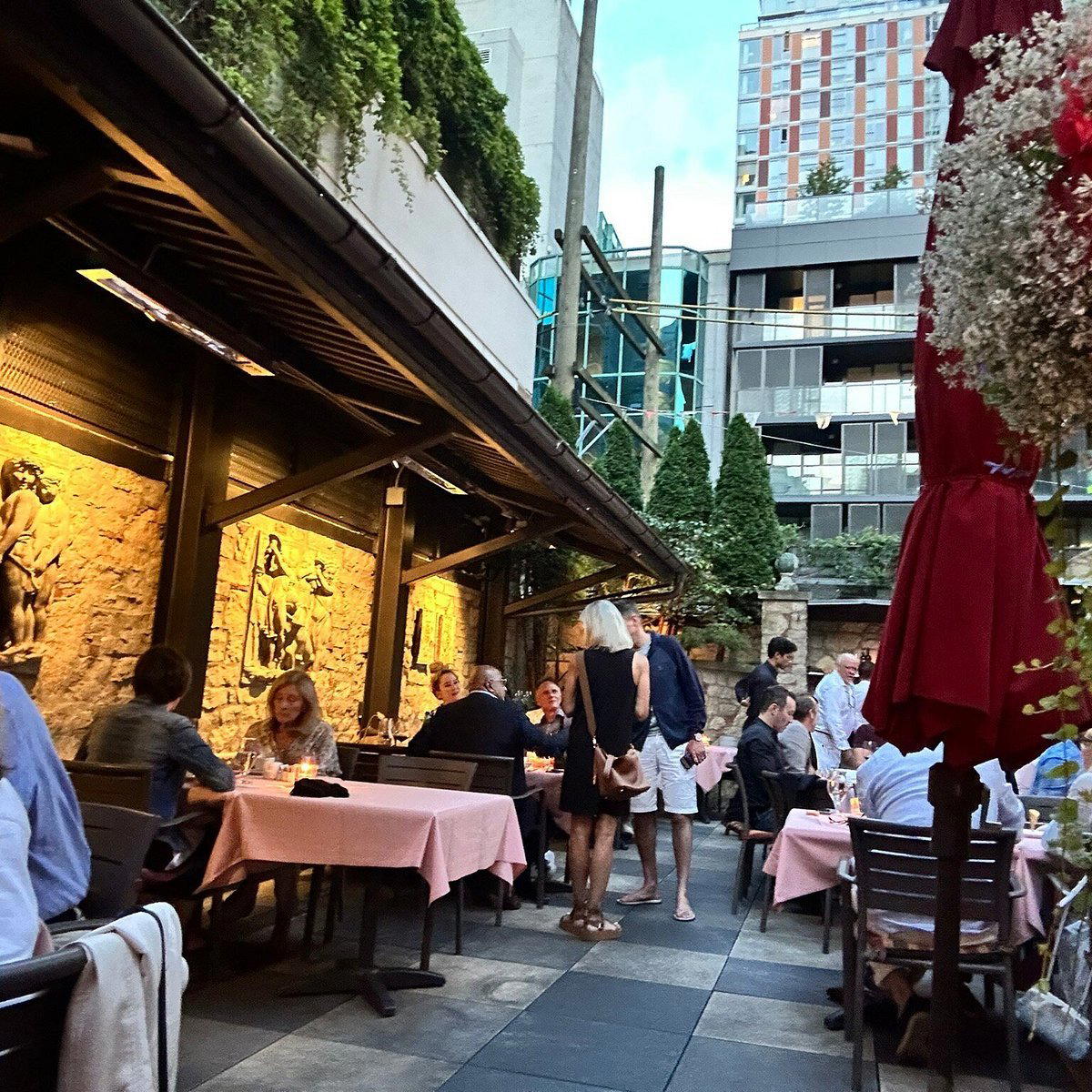 Giardino restaurant in Vancouver, Canada