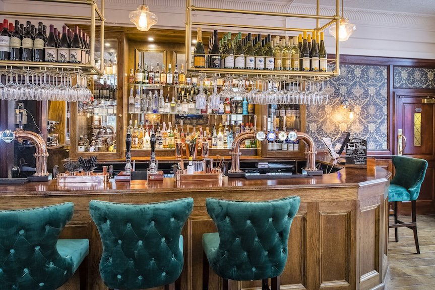 Three Falcons, Restaurant in London