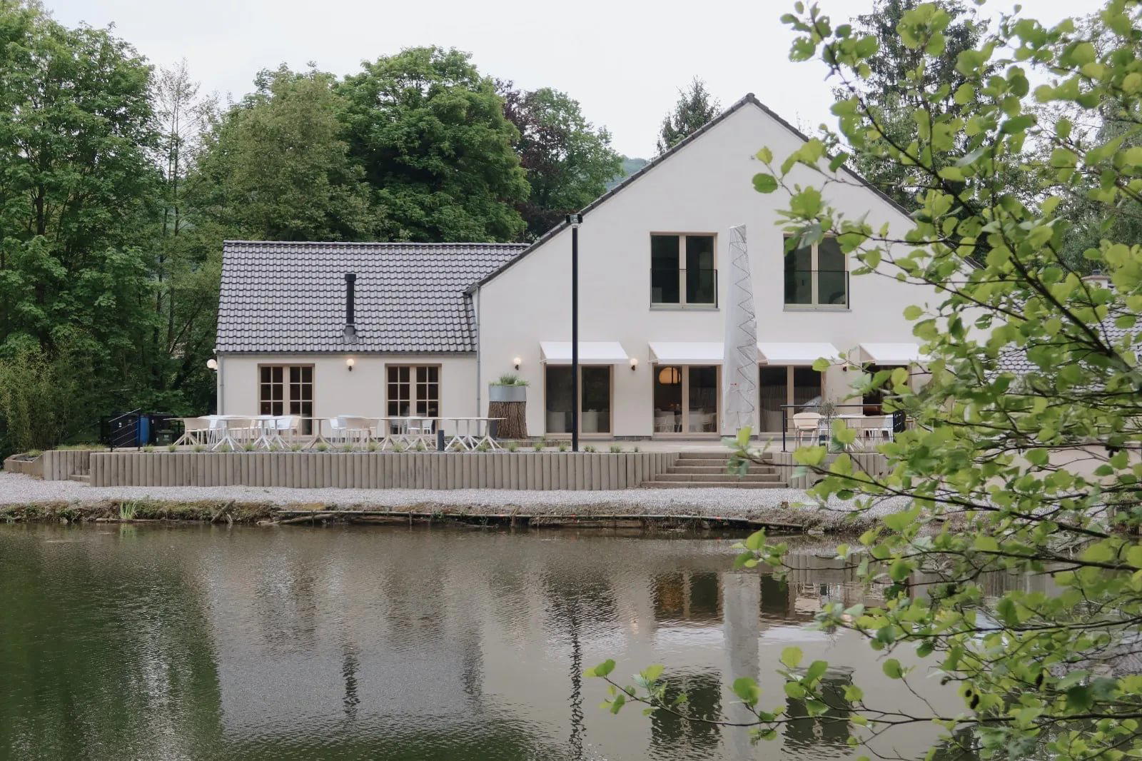 F-EAT restaurant in Engis, Belgium