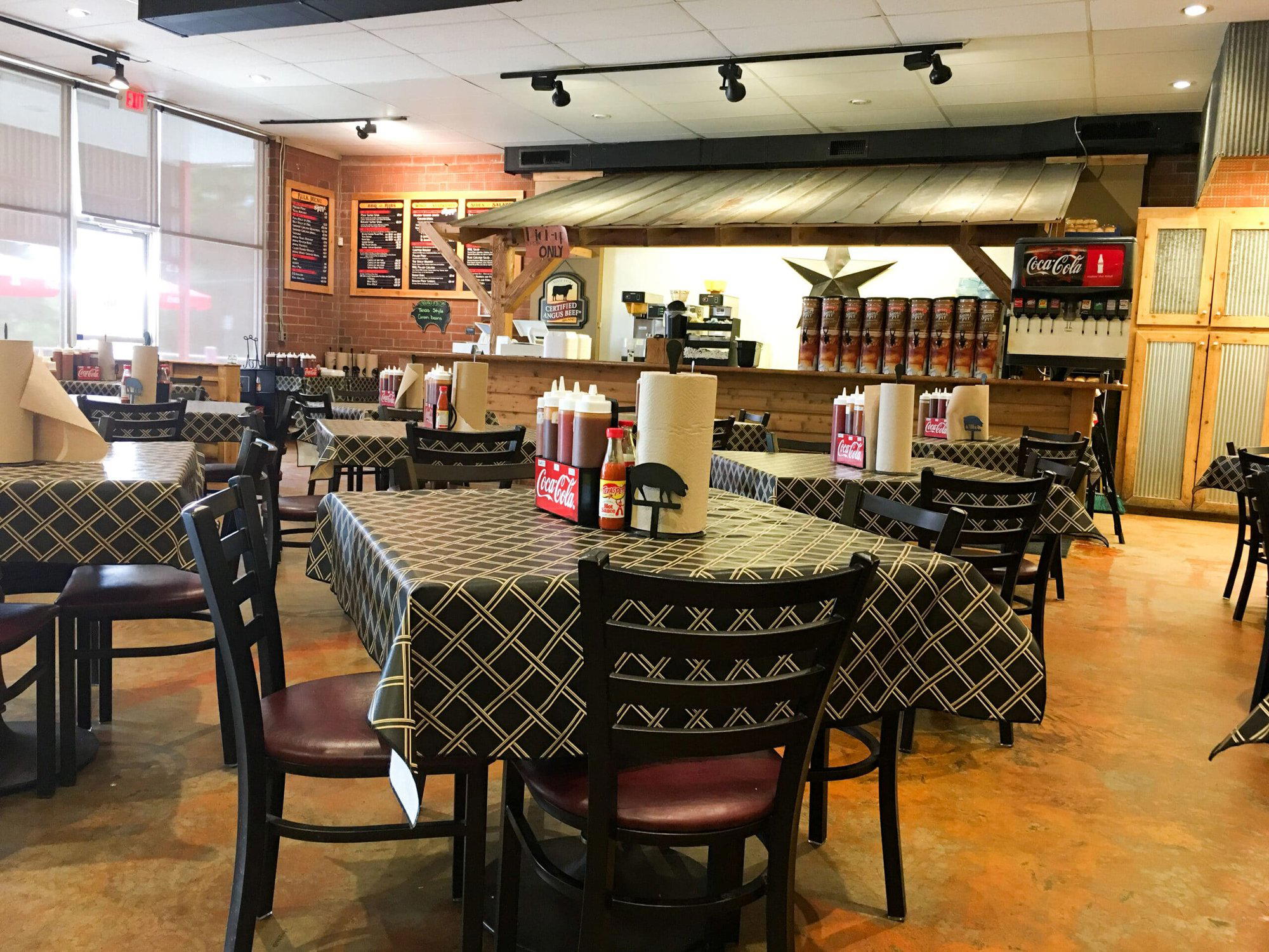 THE SMOKE PIT restaurant in Concord, United States