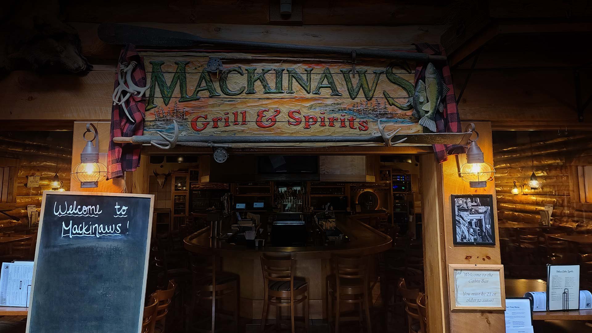Mackinaws Grill & Spirits