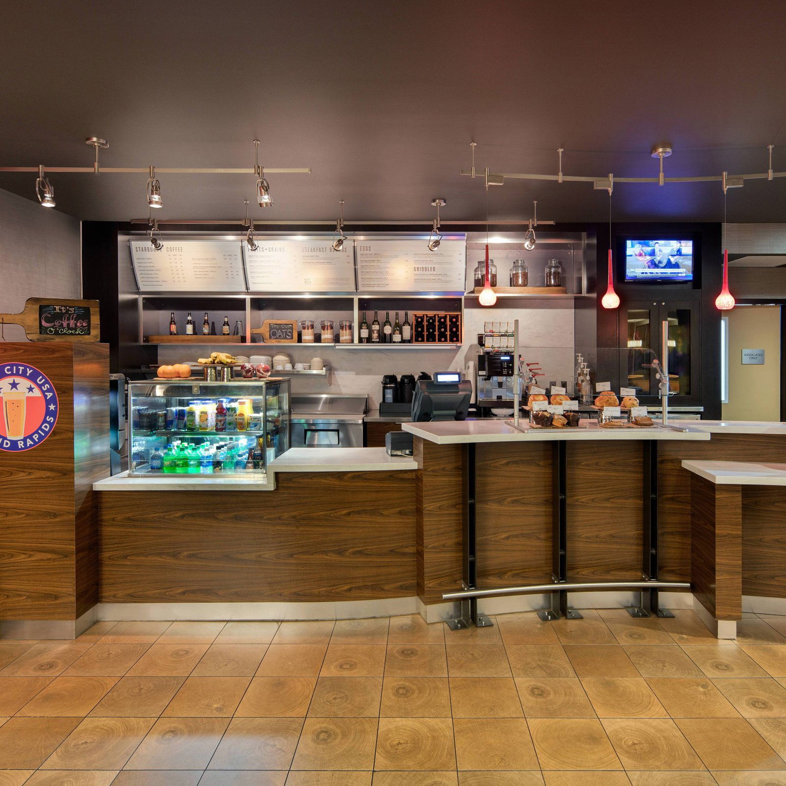 The Bistro – Eat. Drink. Connect., Restaurant in Grand Rapids