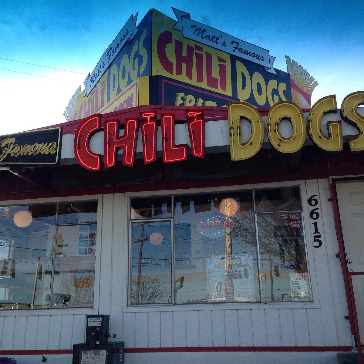 Matt's Famous Chili Dogs restaurant in Seattle, United States
