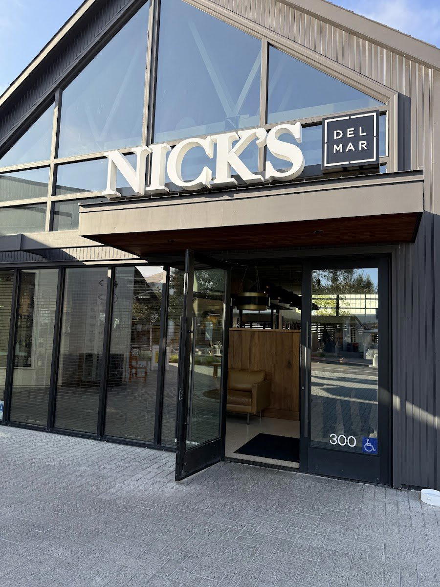 Nick's Del Mar restaurant in San Diego, United States