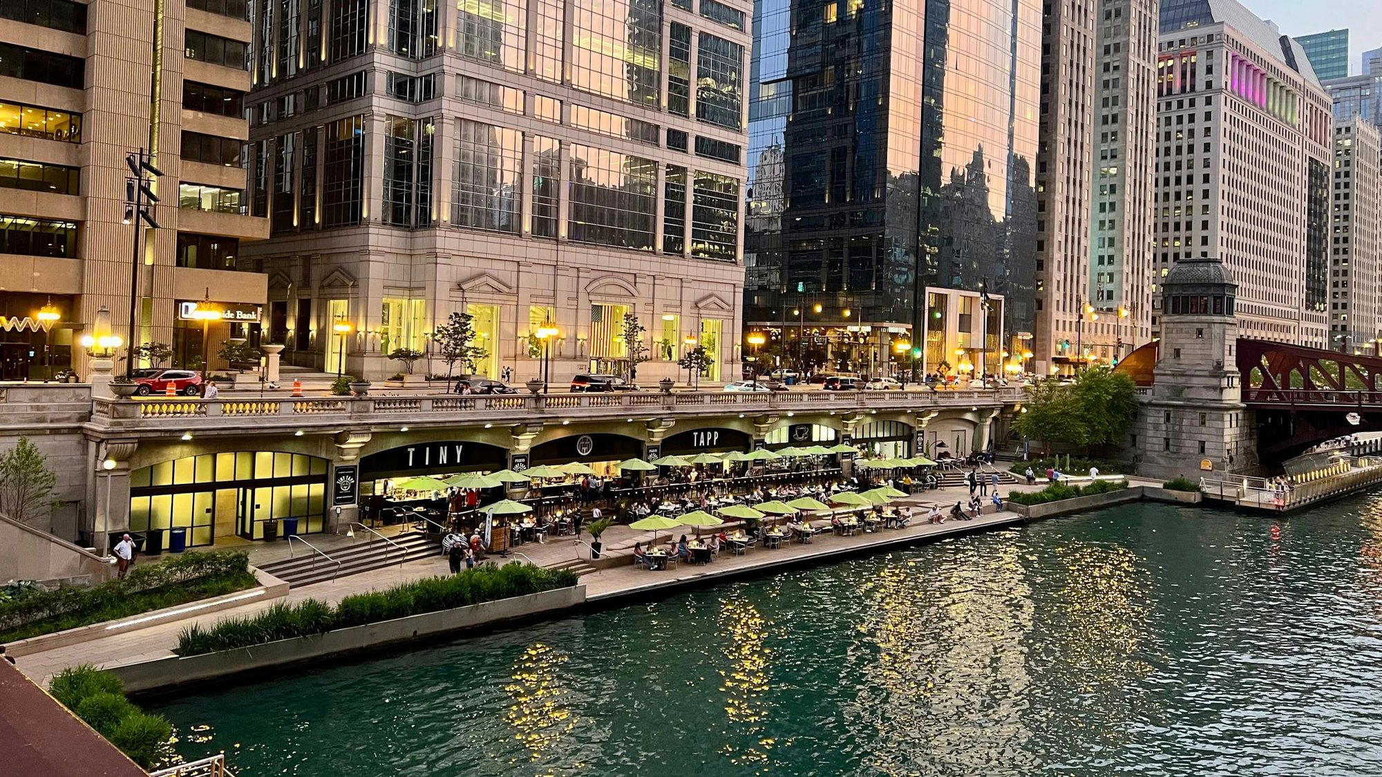 Tiny Tapp & Tiny Café restaurant in Chicago, United States