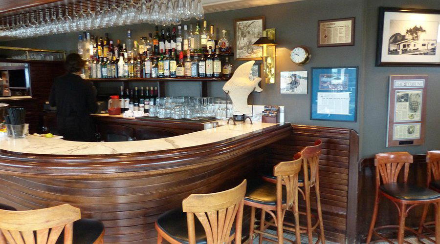 Dorn's Breakers Cafe restaurant in Morro Bay, United States
