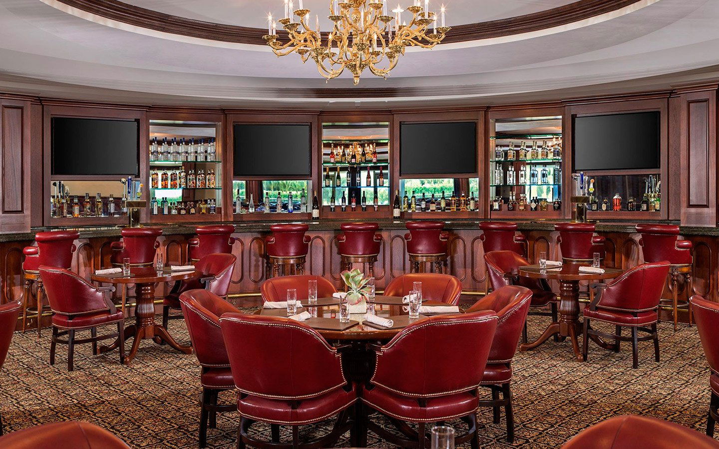 Champions Bar & Grill, Restaurant in Miami