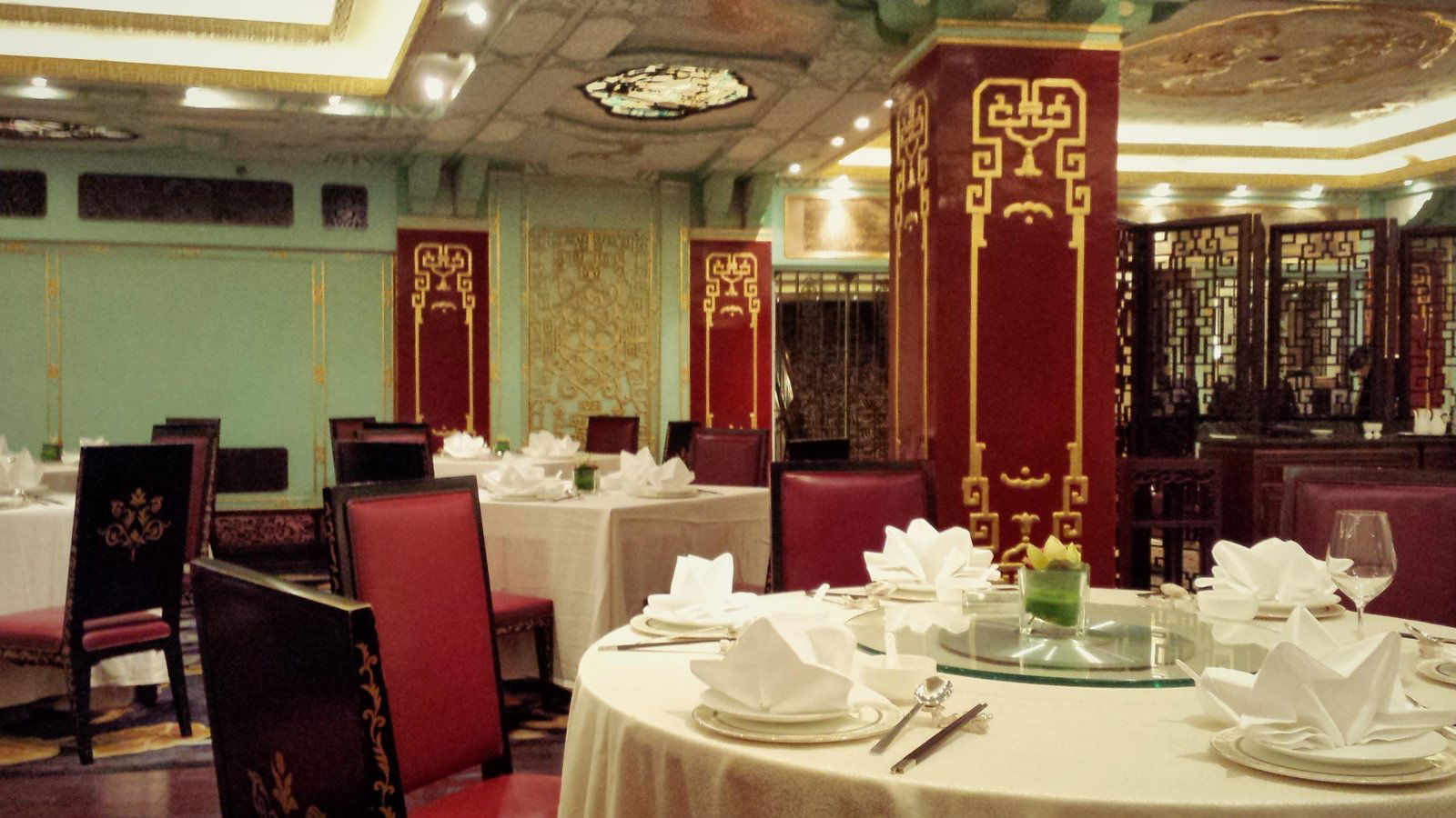 Dragon Phoenix, Restaurant in Shanghai