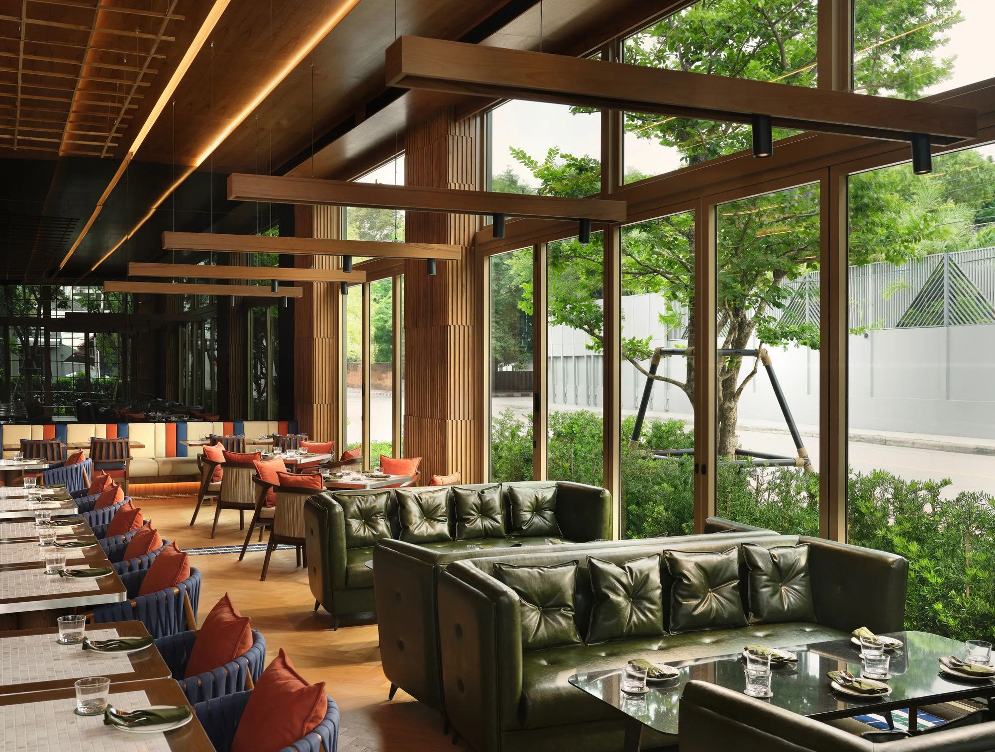 Brooks Brunch & Bar, Restaurant in Chon Buri