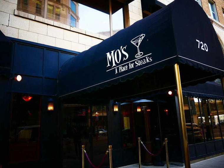 Mo's...A Place for Steaks, Milwaukee, United States