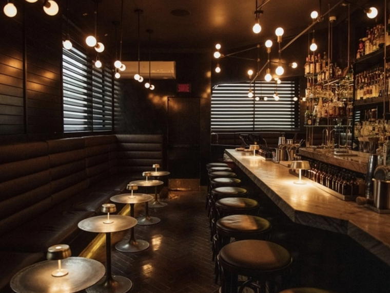 Cloakroom, Montréal, Canada