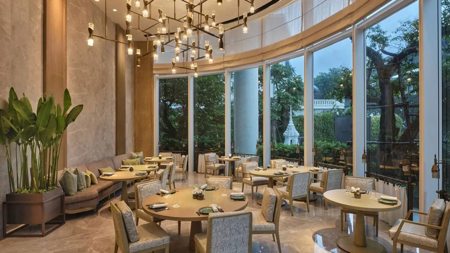 Maze, Restaurant in Bangkok