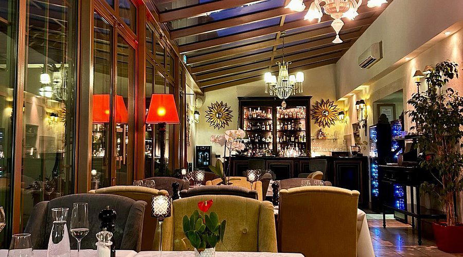 La Table Mazarin restaurant in Aigues-Mortes