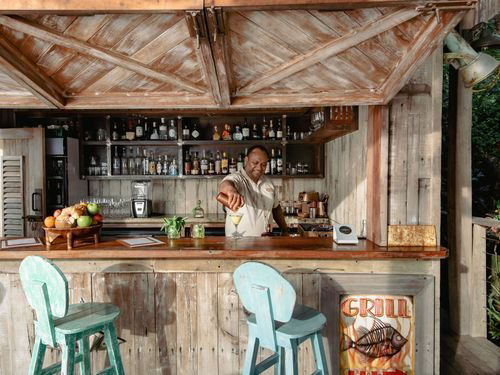 Walker d’Plank, Restaurant in Yaukuve Levu Island