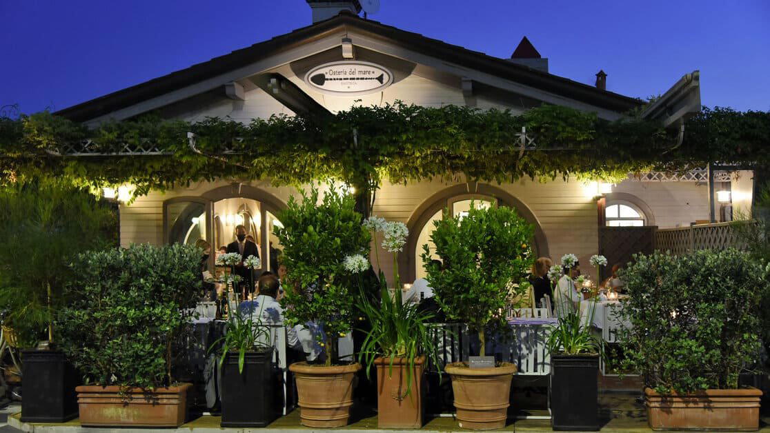 Osteria Del Mare restaurant in Forte dei Marmi, Italy