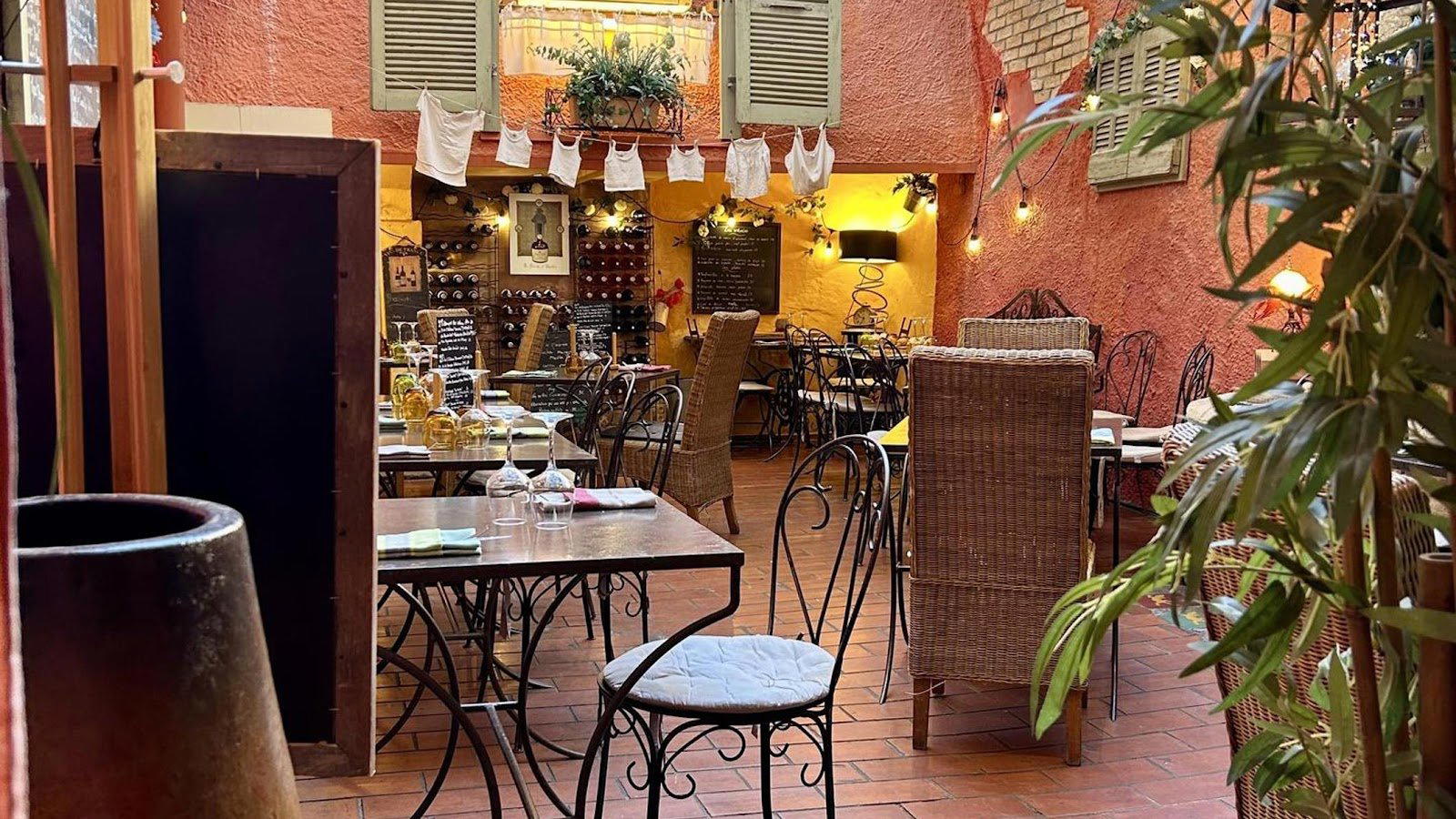 Le Patio restaurant in Zonza, France
