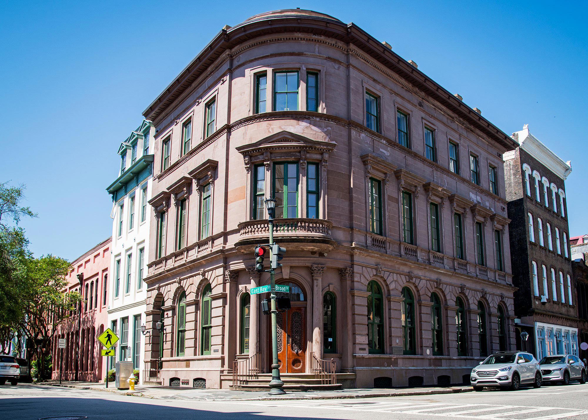 Brasserie La Banque restaurant in Charleston, United States