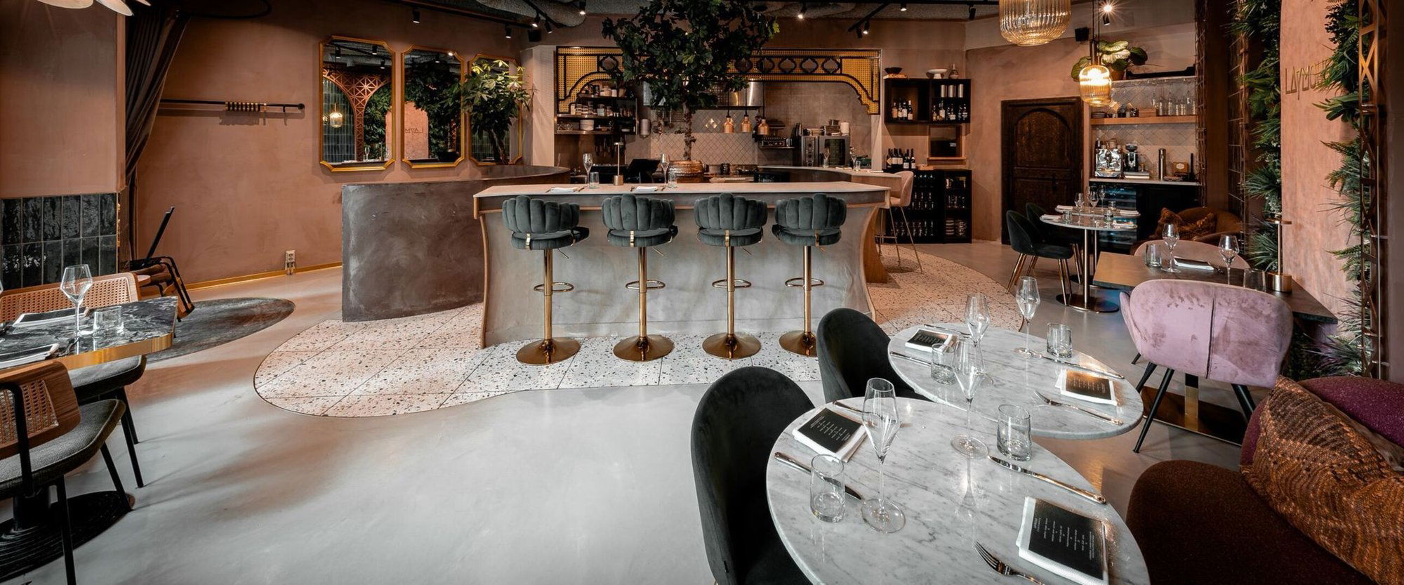 Laymous, Restaurant in Lelystad
