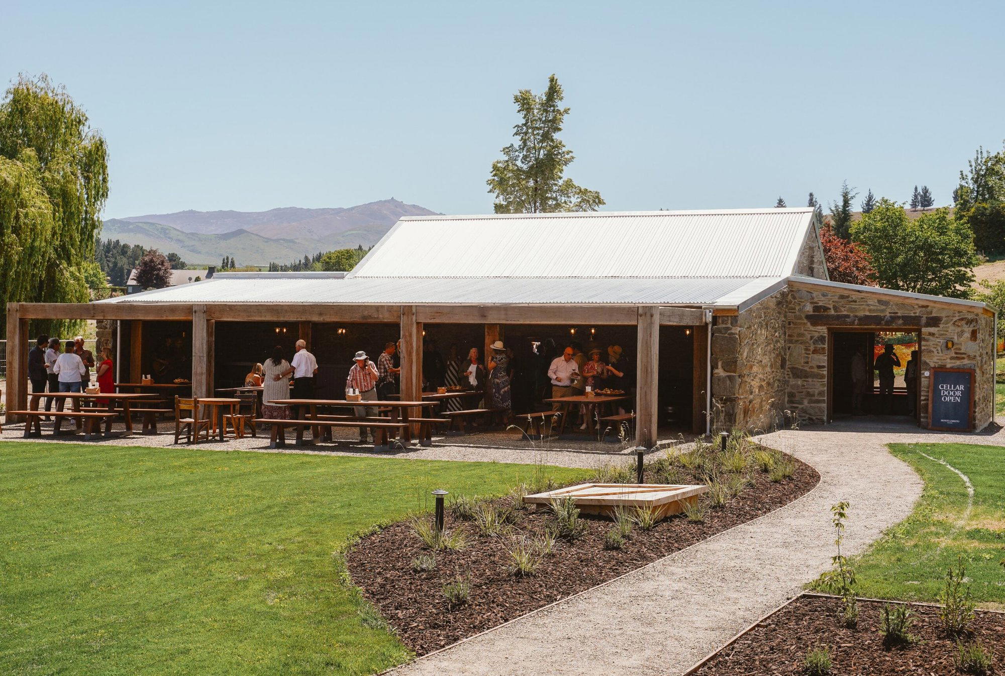 Monte Christo Winery restaurant in Clyde