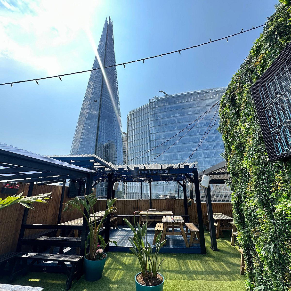 London Bridge Rooftop restaurant in London, United Kingdom