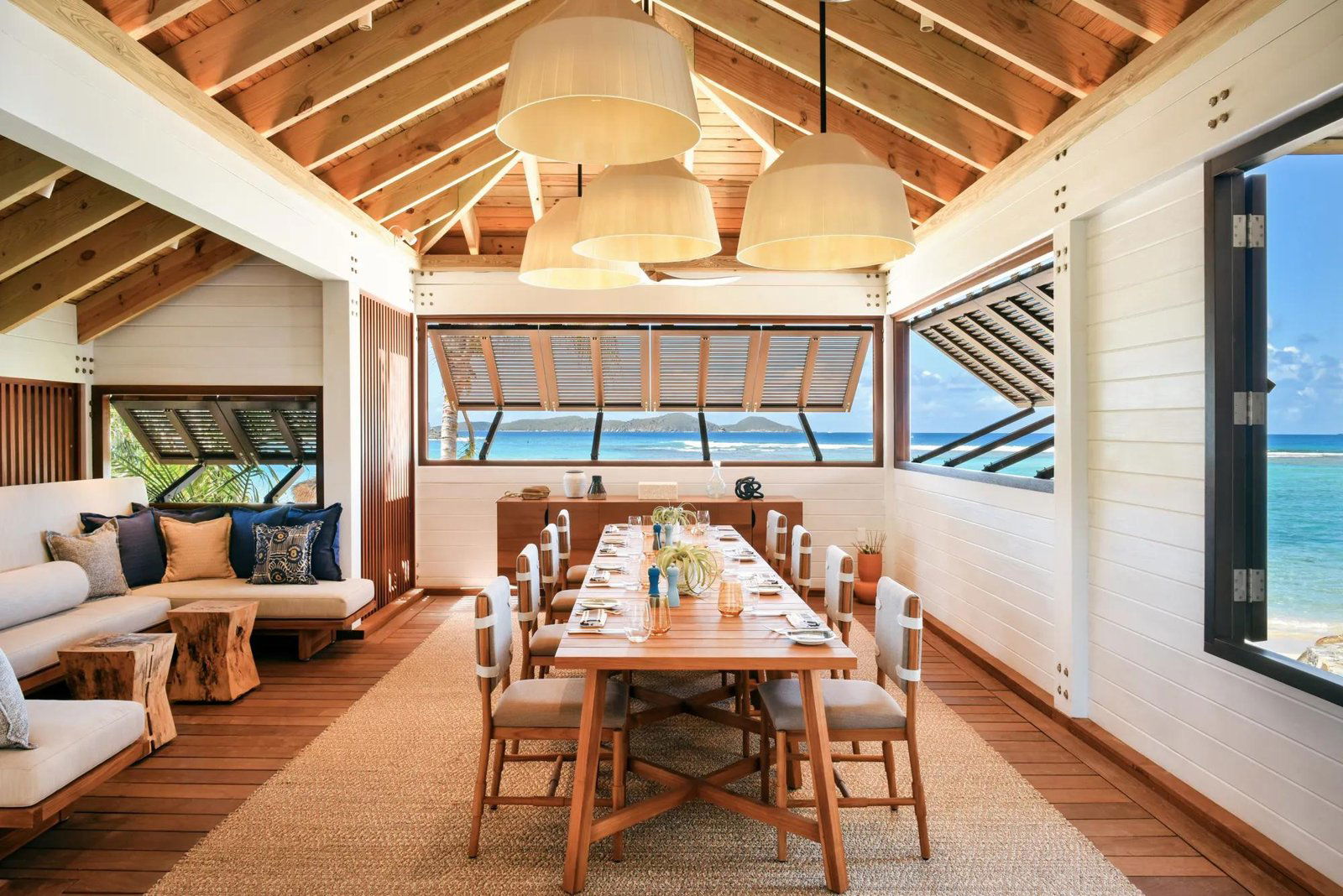 Reef House, Restaurant in Spanish Town