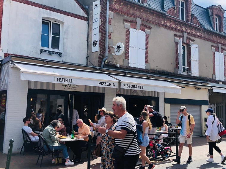 I Fratelli, Cabourg, France