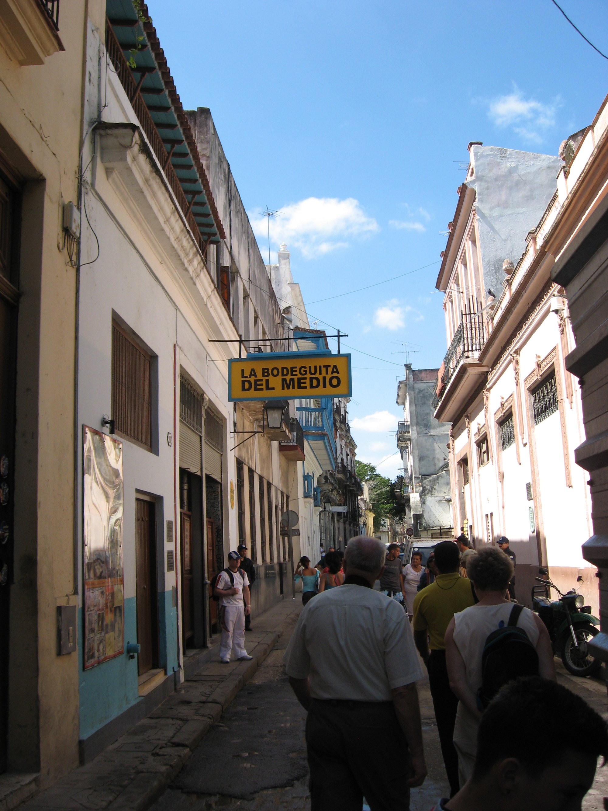 La Bodeguita Del Medio, Restaurant in Havana