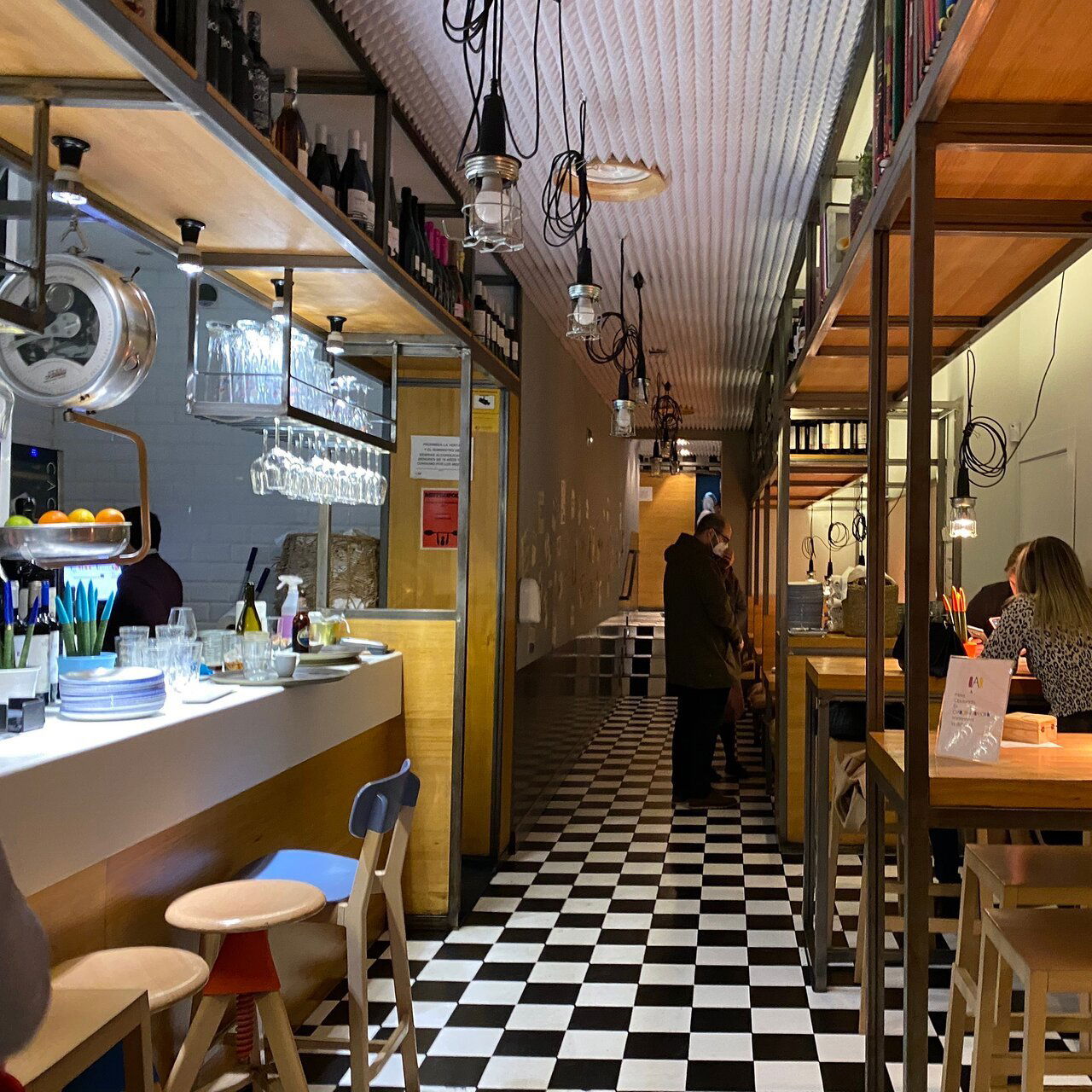 Cachivache Montecarmelo, Restaurant in Madrid