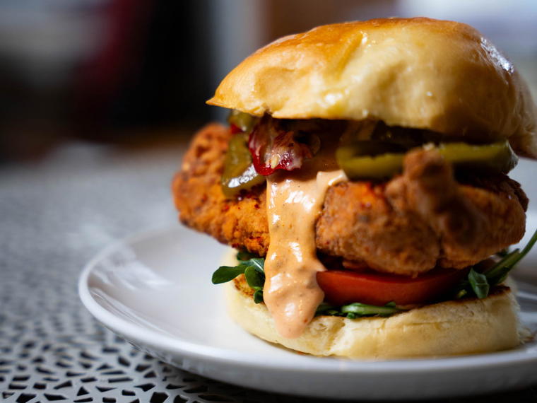 Huda Burger, Philadelphia, United States