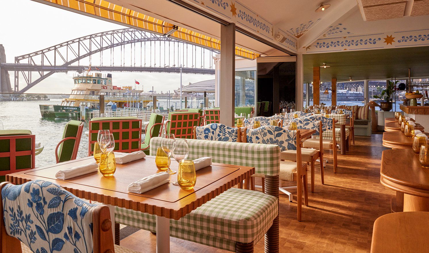 Sails on Lavender Bay, Restaurant in Sydney
