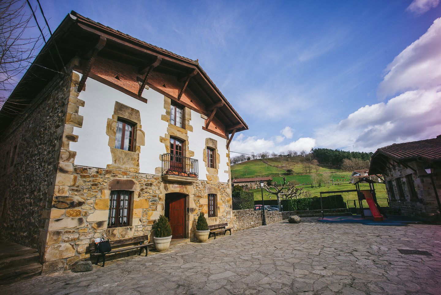 Etxebarri, Restaurant in Axpe