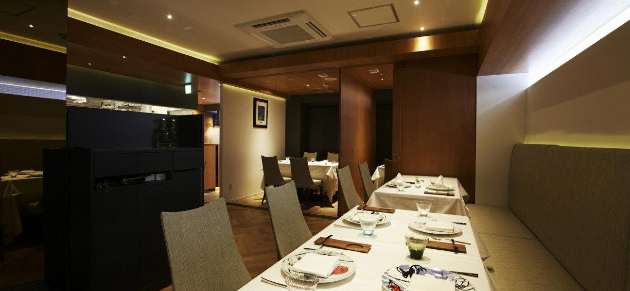 プレニチュード restaurant in Tokyo, Japan