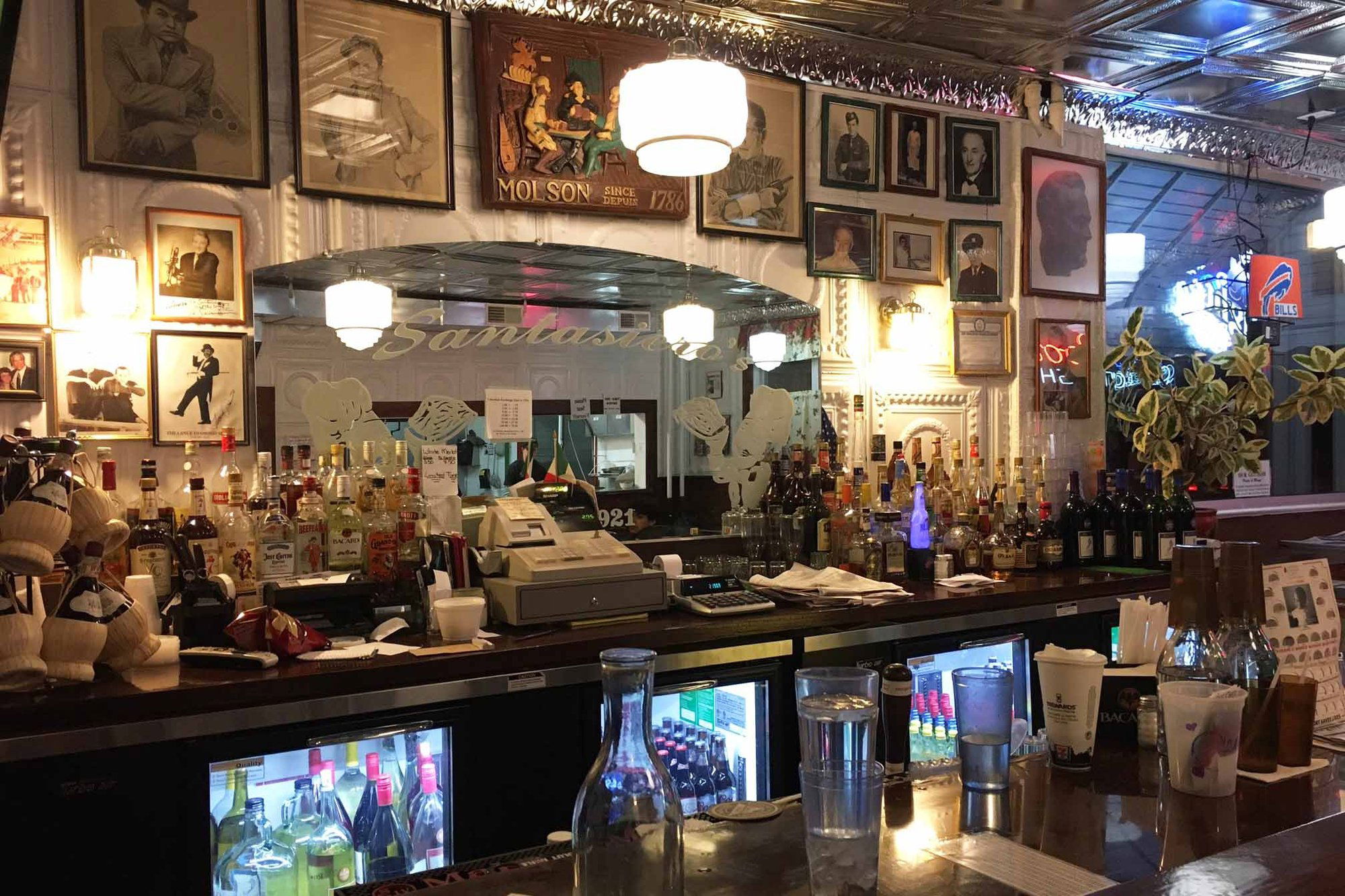 Santasiero's Restaurant, Restaurant in Buffalo