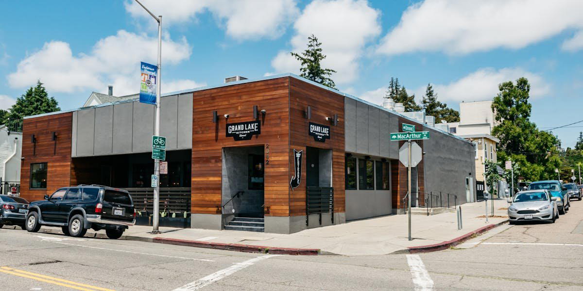 Grand Lake Kitchen - Dimond restaurant in Oakland, United States