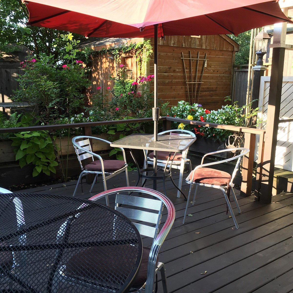 Basil Cafe Restaurant, St James, United States