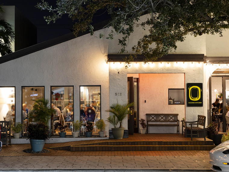Oceano Kitchen, Lake Worth Beach, United States