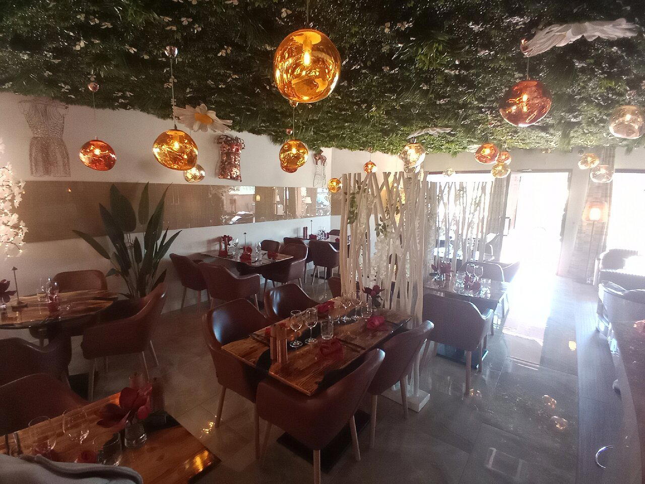 Cé La Vi restaurant in Le Rouret, France