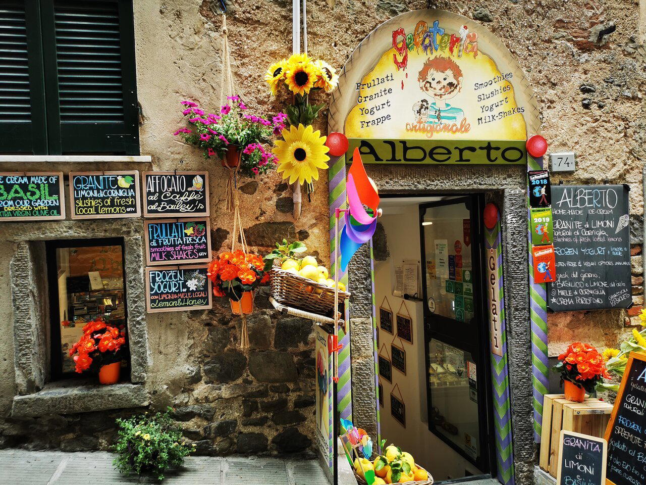 Alberto Gelateria restaurant in Cinque Terre
