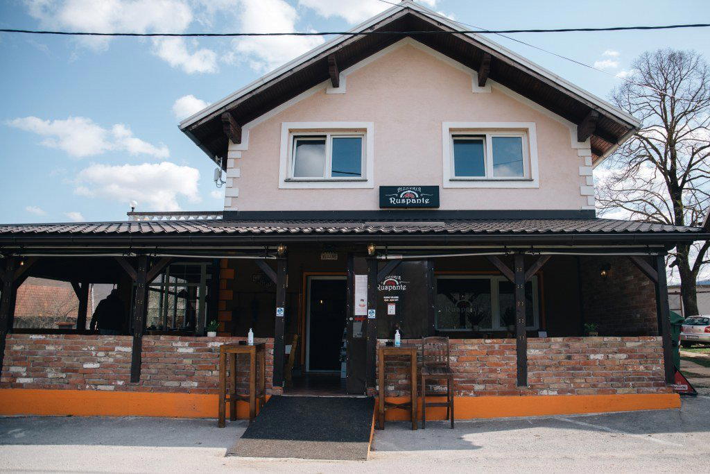 Ruspante restaurant in Sinac