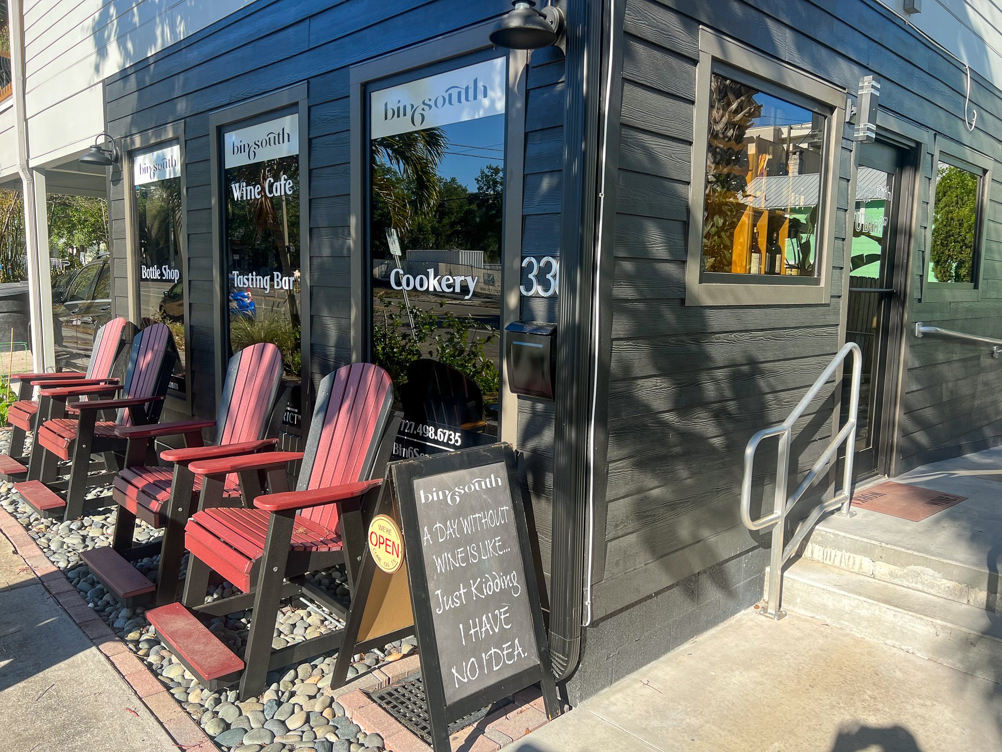 bin6south restaurant in St Petersburg, United States